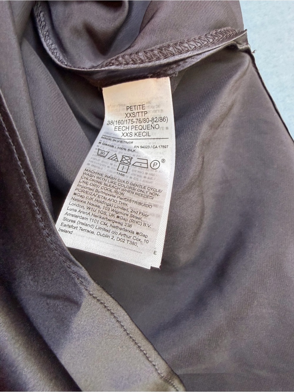 Banana Republic Black Silk Petite Silk Skirt - Picture 6 of 11